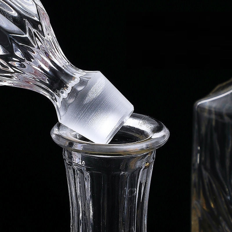 Whiskey Decanters - Whiskey Bottle Crystal Glass Decanter- Home Bar Decoration